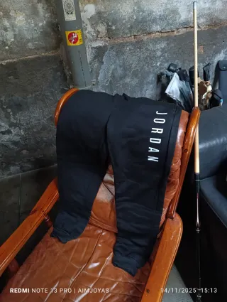 Pantalones Jordan Negro Invierno