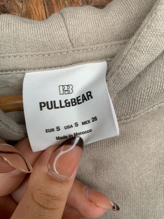 Sudadera con capucha gris