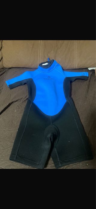 Traje neopreno niño talla 4