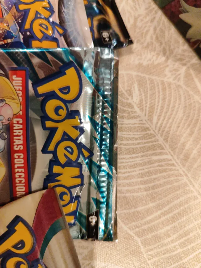 Lata Pokémon Skeledirge Resellados