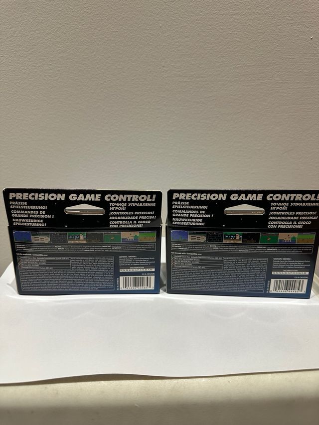 Pacchetto di 2 controller Nintendo Classic Mini