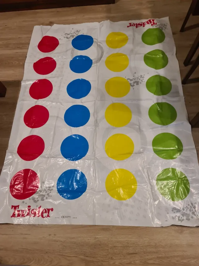 Juego Twister Hasbro
