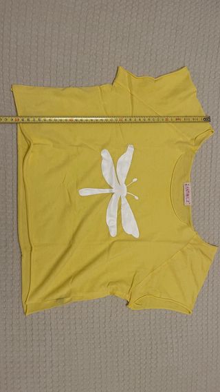 Camiseta Antimilk amarilla con libélula