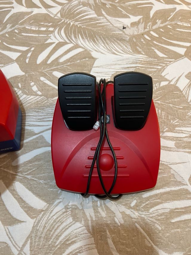 Volante y Pedales Nintendo Switch