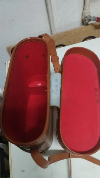 Estuche de cuero para prismáticos antiguos