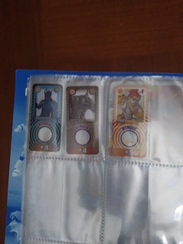 Álbum Acticards Panini con cromos