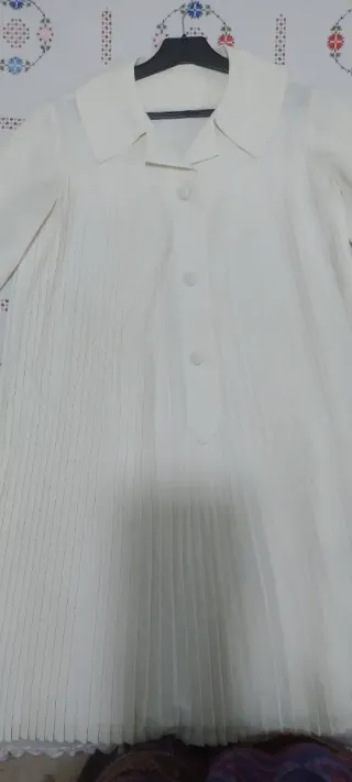 Vestido blanco con tablas 45% lana