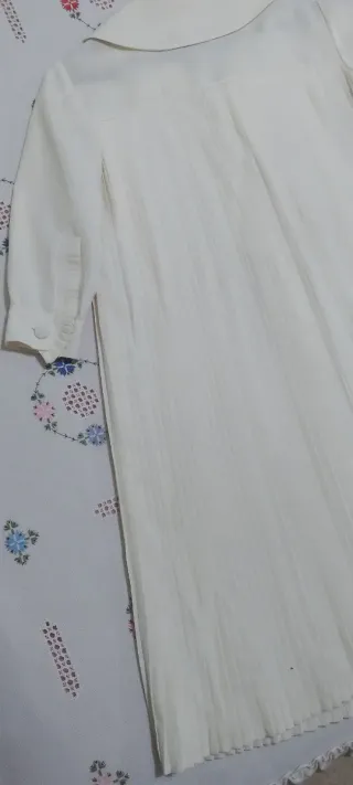 Vestido blanco con tablas 45% lana