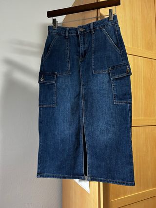 Falda vaquera larga con abertura