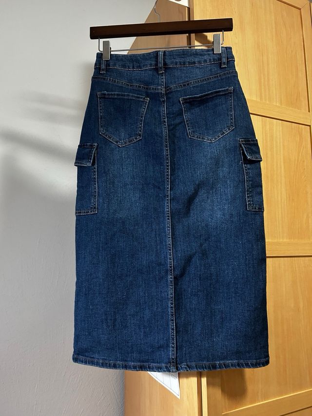 Falda vaquera larga con abertura