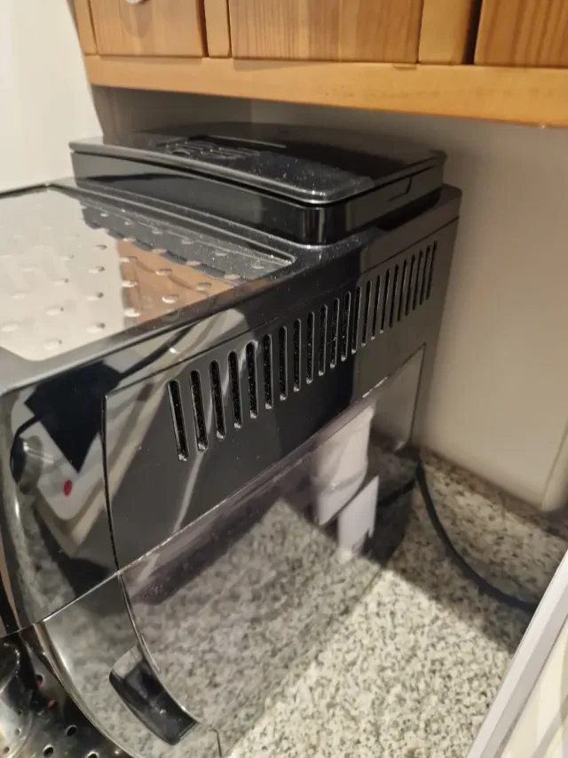 CAFETERA DELONGHI MAGNIFICA S