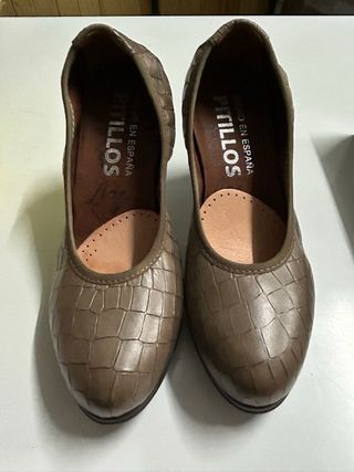 Zapatos salón Pitillos marrones sin estrenar