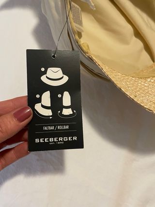 Gorra de rafia y tela beige ajustable