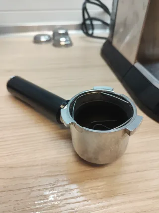 Macchina da caffè Delonghi con accessori