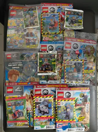 Lego Jurassic World Riviste e Gadget