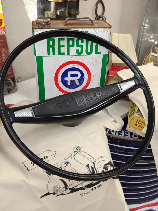 Antiguo volante de Lada Niva