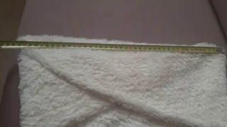 Cuello de pelo beige