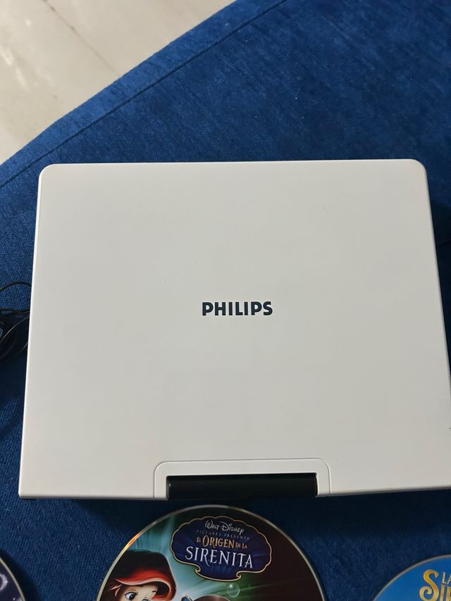 Reproductor DVD Portátil Philips DCP850 +7dvd