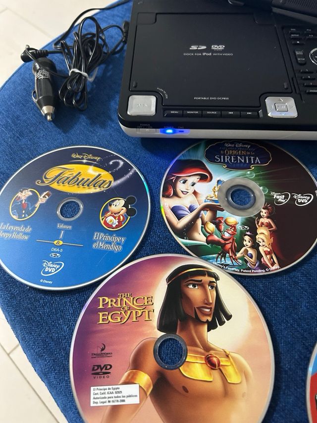 Reproductor DVD Portátil Philips DCP850 +7dvd