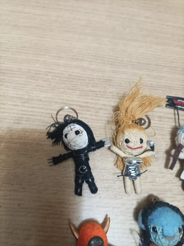 Collezione di bambole voodoo