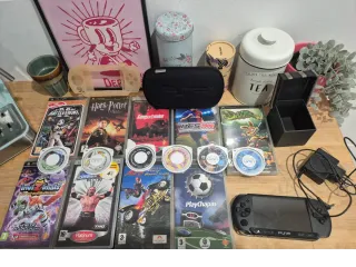 Pacchetto PSP Sony con giochi
