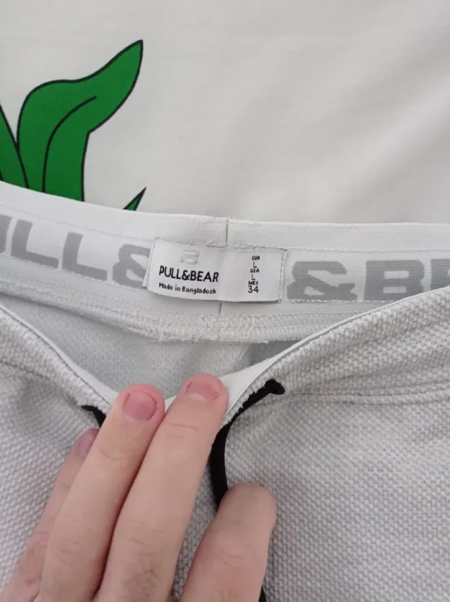 Pantalones cortos grises con cordón