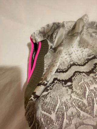 Vestido de raso estampado