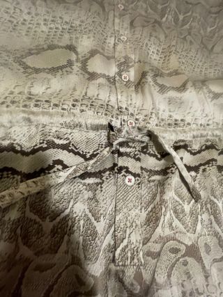 Vestido de raso estampado