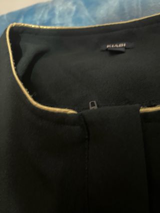 Mono negro sin mangas