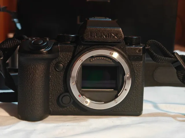 Lumix S5IIX + Lente 50mm 1.8 + Extras