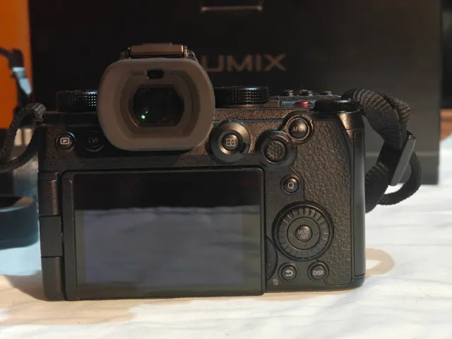 Lumix S5IIX + Lente 50mm 1.8 + Extras