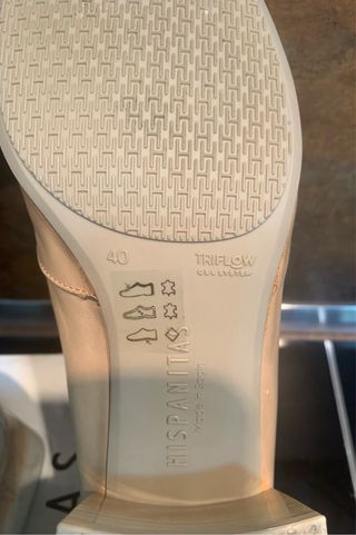 Zapatos Hispanitas mujer beige y dorado