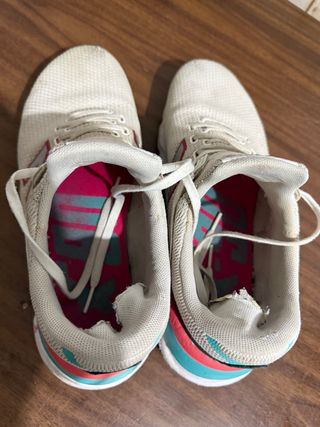 New Balance Mujer Rosa y Blanco