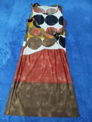 Abito fantasia geometrica longuette