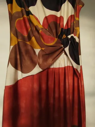 Abito fantasia geometrica longuette