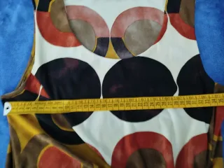 Abito fantasia geometrica longuette