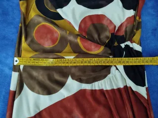 Abito fantasia geometrica longuette