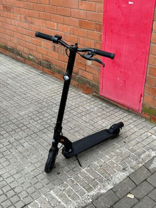 Patinete Eléctrico BMW Negro