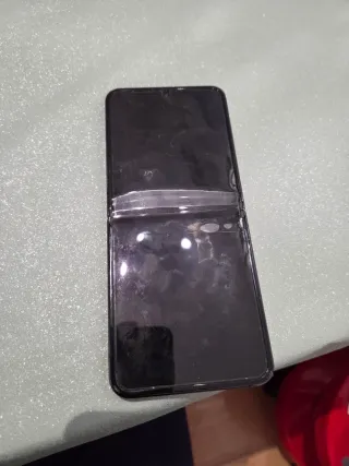 Samsung Galaxy Z Flip 4