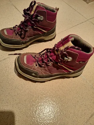 Botas de montaña niña