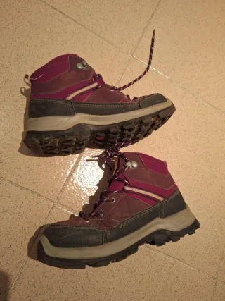 Botas de montaña niña