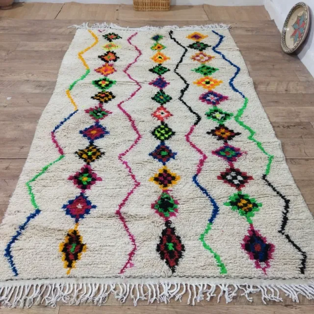 Alfombra fabricación artesanal de lana multicolor