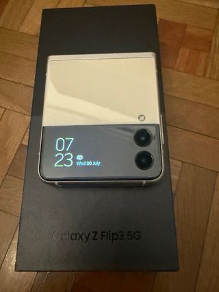 Samsung Galaxy Z Flip3 5G