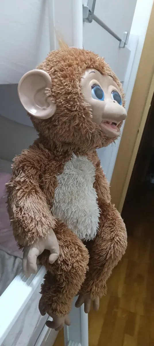 Mono de peluche interactivo Mona monita
