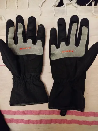Guantes de moto ONEX negros y rojos