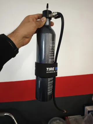 Bomba Tubeless Schwalbe Tire Booster
