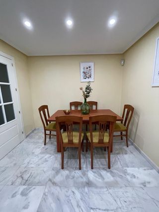 Mesa comedor y 6 sillas madera