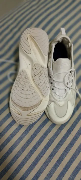 Zapatillas Nike Zoom 2000 Blancas