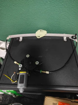 Elevalunas eléctrico Ford Escort