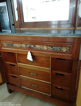 Cassettone stile liberty ,completo con 2 comodini